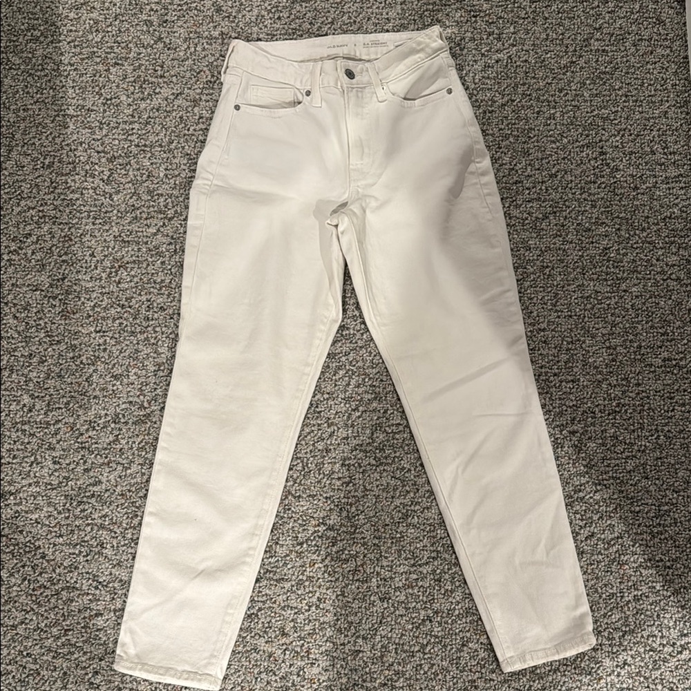 Woman’s old  navy White Jeans o.g. straight high rise